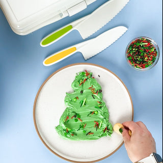 Building Family Holiday Traditions in the Kitchen