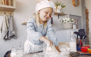 5 Tools and Tips to Help you Start Raising a Confident Cook!